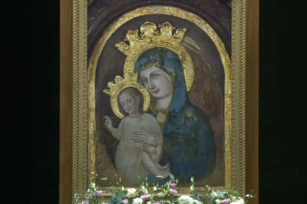 Papeževo stanje stabilno – napovedal konzistorij za razglasitev dveh svetnikov